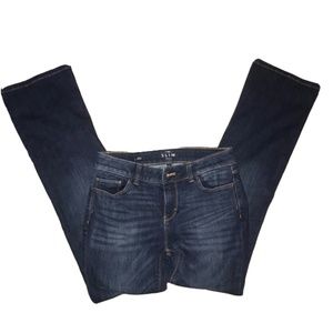 White House Black Market "The Slim Boot" jeans 0s